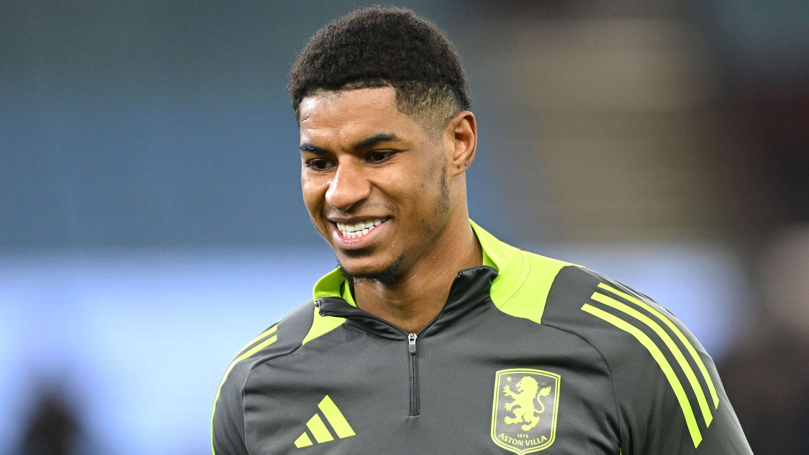 素在背后发 素在背后发